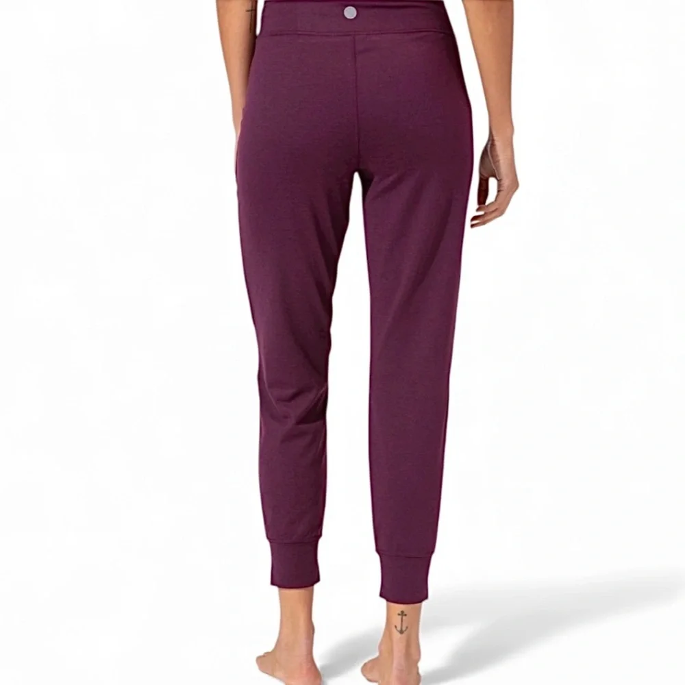 Threads For Thought High Rise Amaranth Lydia Performance Jogger Size Medium NWOT - Picture 4 of 16